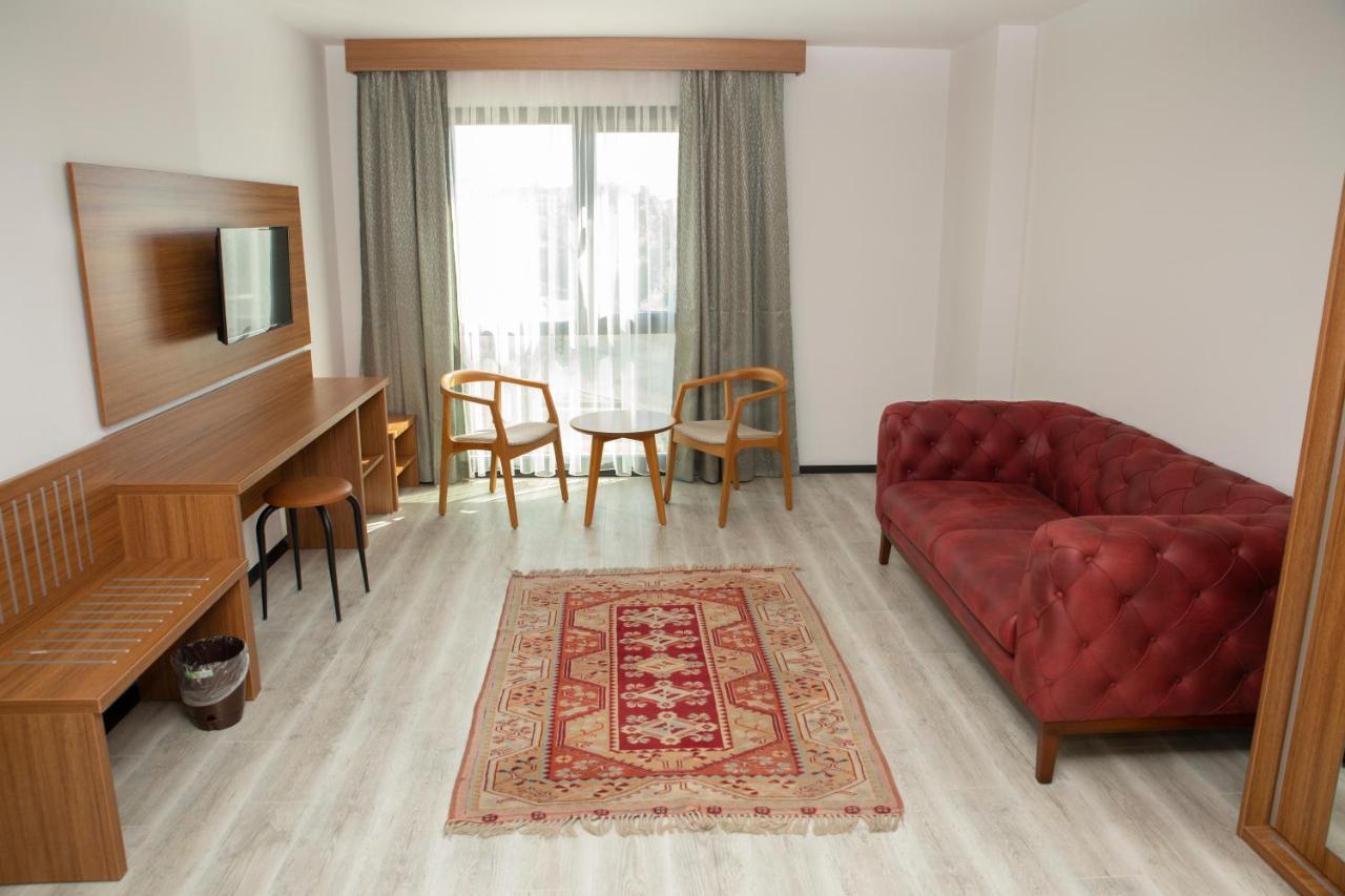 טקירדג Business Express Hotel מראה חיצוני תמונה